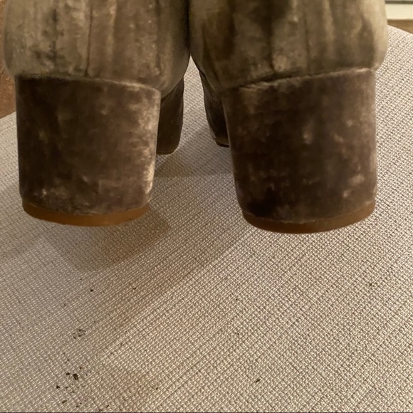 Madewell boots velvet 8 - Picture 3 of 3